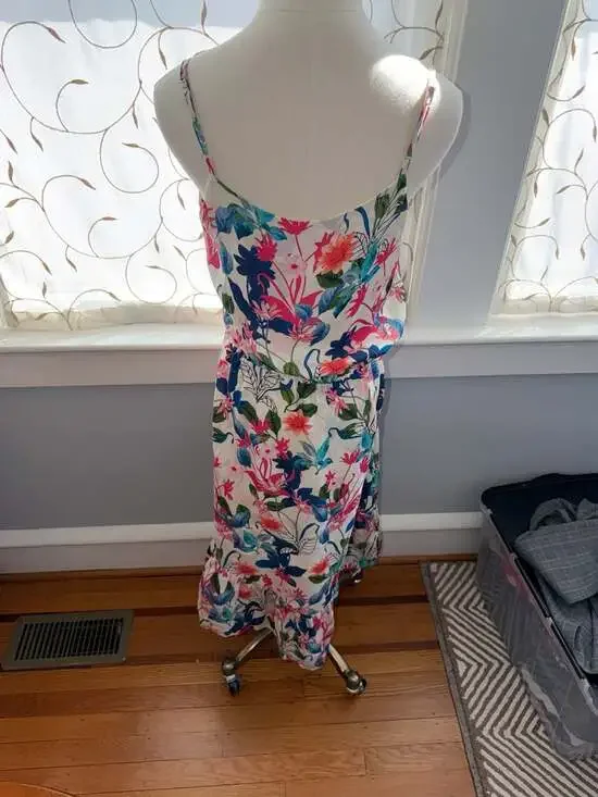 Parker 100% Silk Ruffle Front High-Low Floral Fiesta Dress Size Medium - Picture 4 of 9